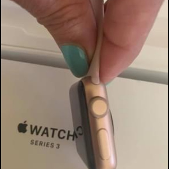 Apple Watch 😍 - Picture 4 of 7